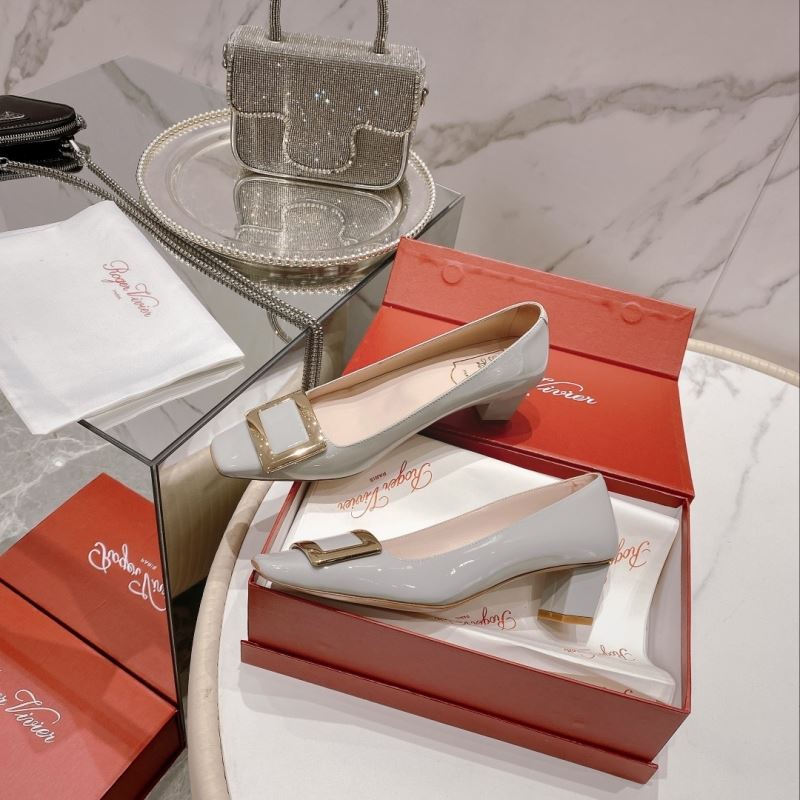 Roger Vivier flat shoes